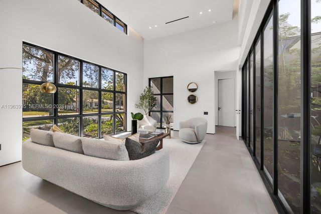 549 NE 95th St, Miami Shores, FL 33138