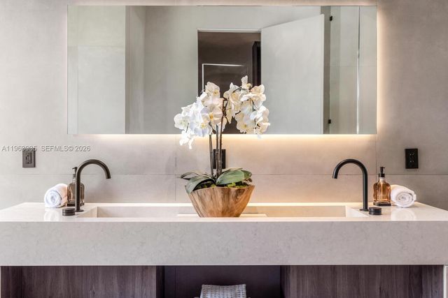 549 NE 95th St, Miami Shores, FL 33138