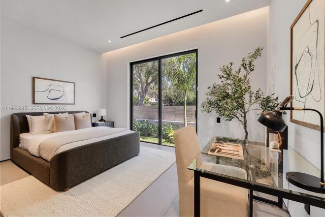 549 NE 95th St, Miami Shores, FL 33138