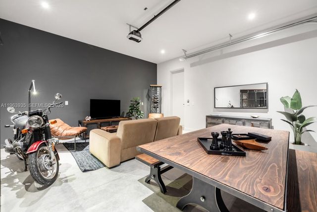 549 NE 95th St, Miami Shores, FL 33138