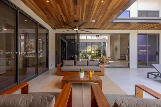 549 NE 95th St, Miami Shores, FL 33138