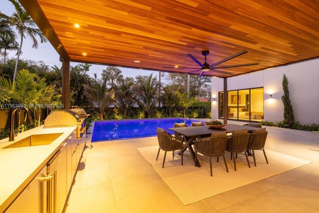 549 NE 95th St, Miami Shores, FL 33138