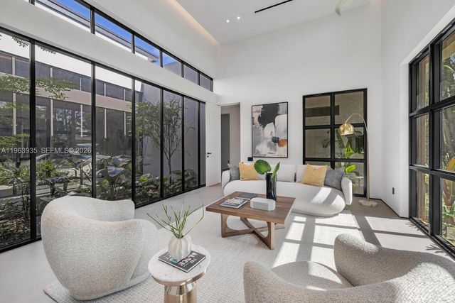 549 NE 95th St, Miami Shores, FL 33138