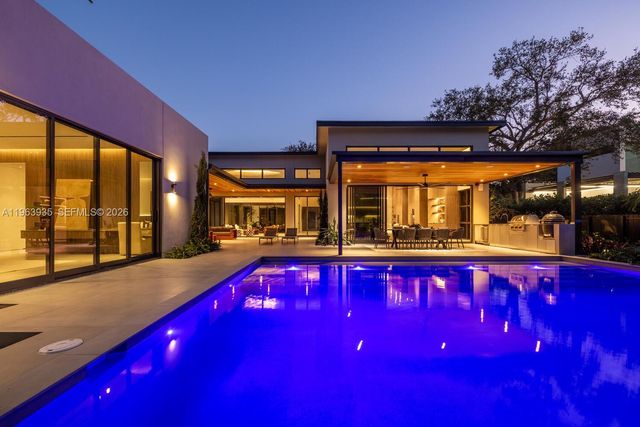 549 NE 95th St, Miami Shores, FL 33138