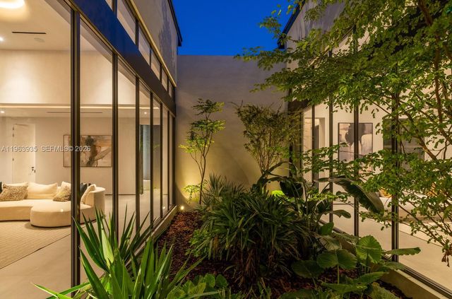 549 NE 95th St, Miami Shores, FL 33138