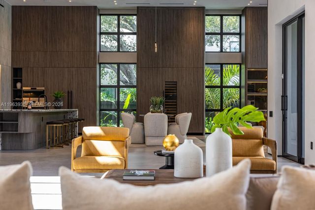 549 NE 95th St, Miami Shores, FL 33138