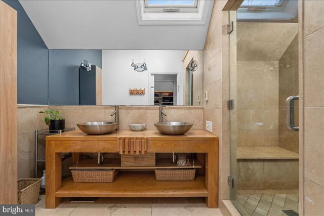 186 LAMBERT DR, Princeton, NJ 08540