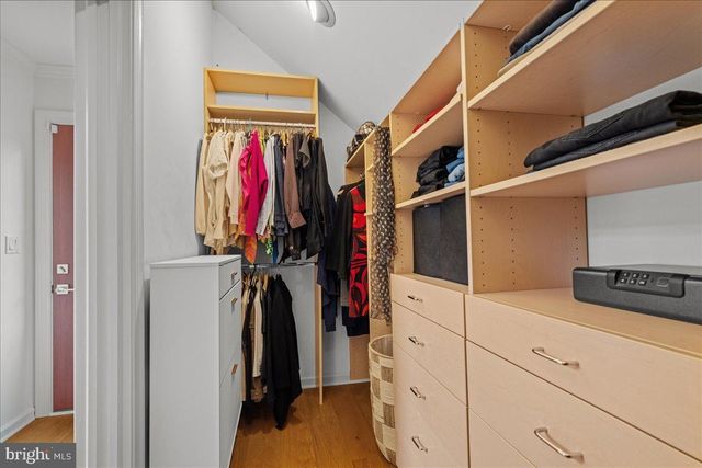 186 LAMBERT DR, Princeton, NJ 08540