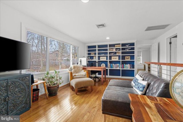 186 LAMBERT DR, Princeton, NJ 08540