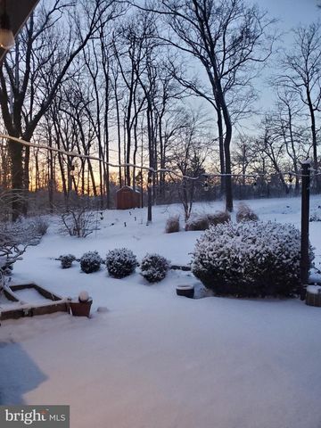 186 LAMBERT DR, Princeton, NJ 08540