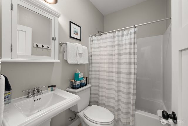 37 Elk Creek Loop, Pacific Beach, WA 98571