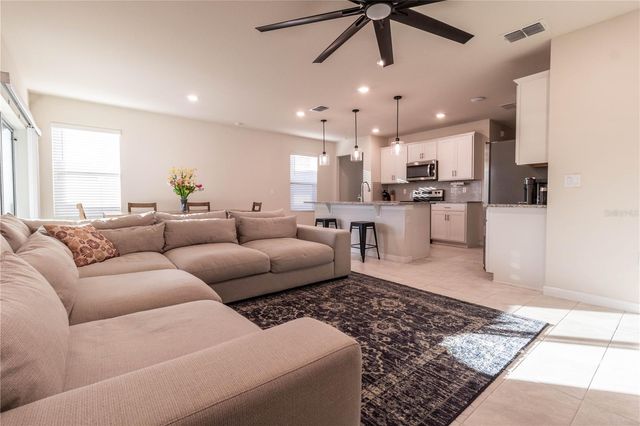 2039 CANOPY TERRACE BOULEVARD, Deland, FL 32724