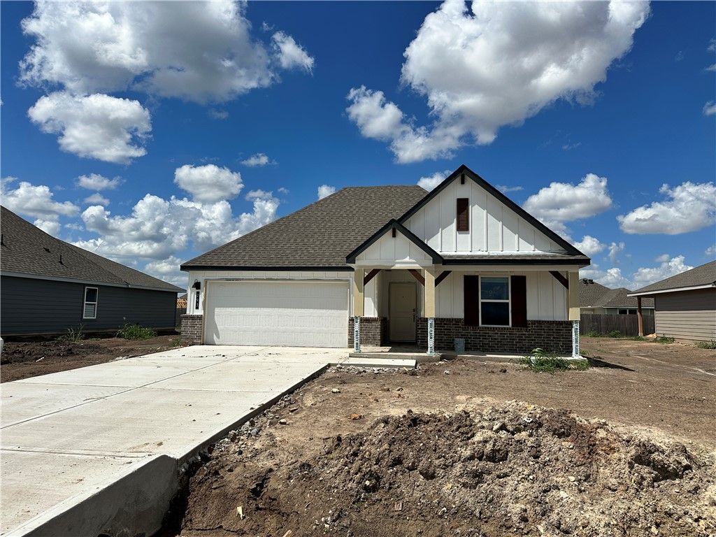293 Combine Road, Snook, TX 77878 — exterior