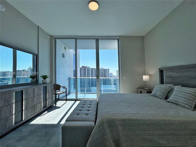 17550 Collins Ave 1401, Sunny Isles Beach, FL 33160