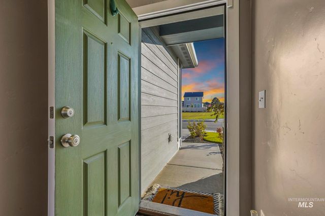 4690 W Silver River St, Meridian, ID 83646