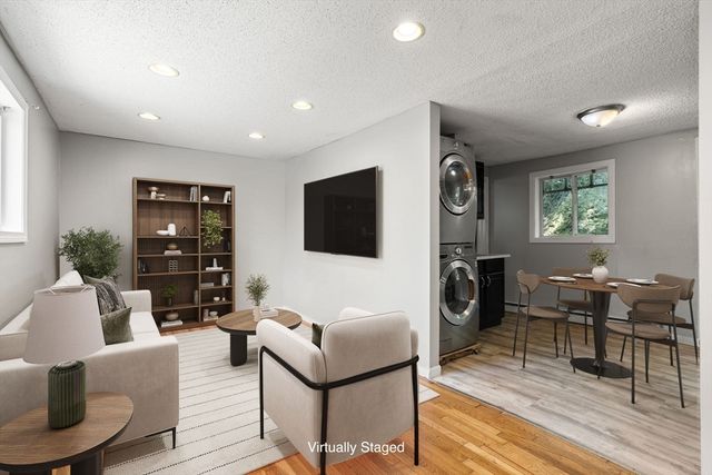 9-11 Dungeon Ave, Lynn, MA 01905