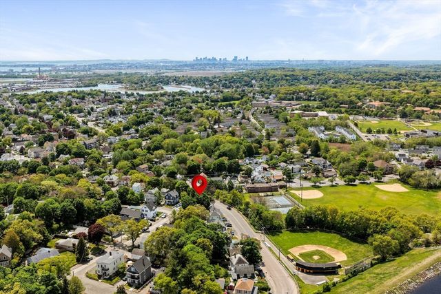 9-11 Dungeon Ave, Lynn, MA 01905