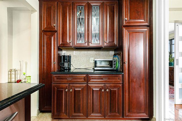 98-120 Queens Boulevard 5D, Rego Park, NY 11374