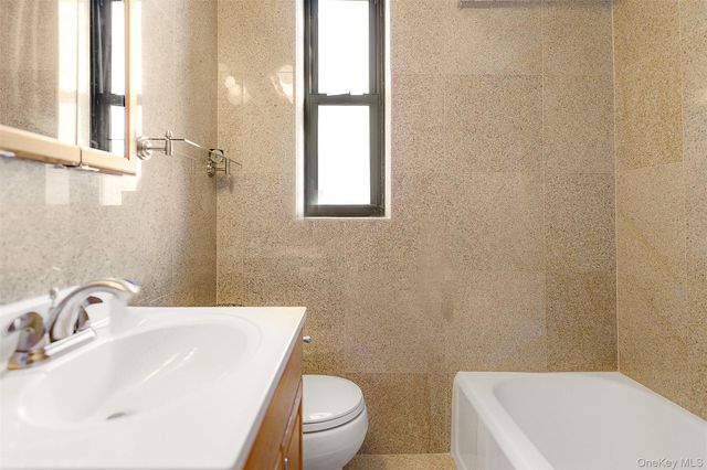 98-120 Queens Boulevard 5D, Rego Park, NY 11374