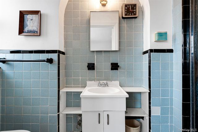 98-120 Queens Boulevard 5D, Rego Park, NY 11374