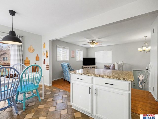 8603 Pine Court, Plattsmouth, NE 68048