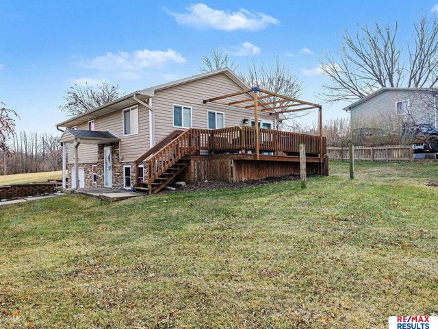 8603 Pine Court, Plattsmouth, NE 68048