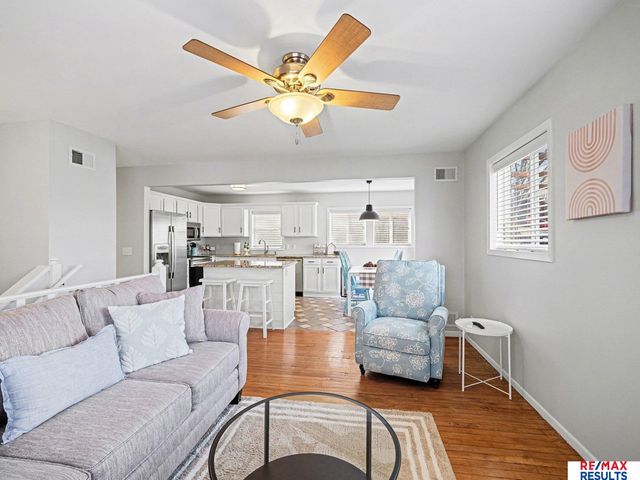 8603 Pine Court, Plattsmouth, NE 68048