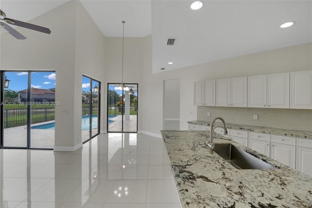 22281 Tupelo Pl, Boca Raton, FL 33428