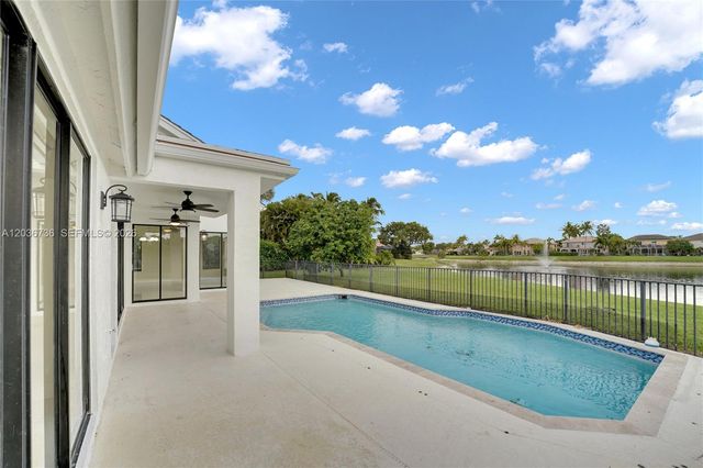 22281 Tupelo Pl, Boca Raton, FL 33428