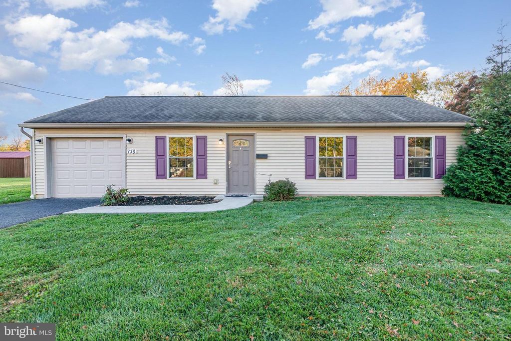 738 ADELIA ST, Middletown, PA 17057