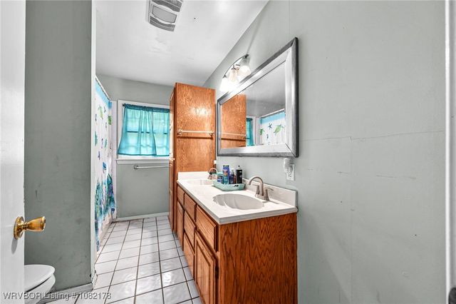 7 Bon Air Street, Van Buren, AR 72956