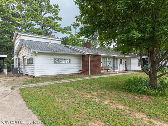 7 Bon Air Street, Van Buren, AR 72956