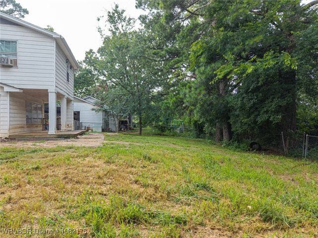 7 Bon Air Street, Van Buren, AR 72956