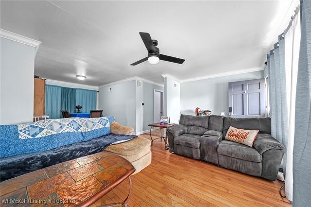 7 Bon Air Street, Van Buren, AR 72956