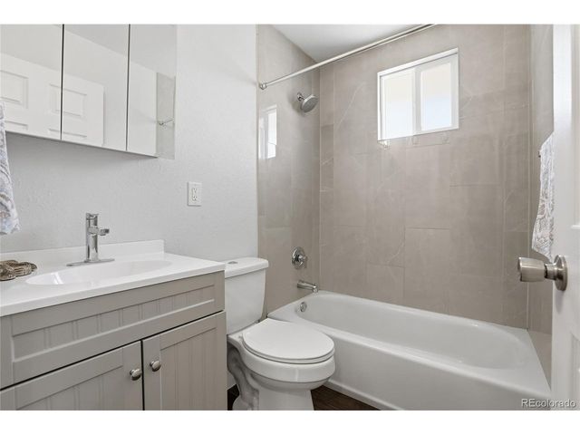 81 Bowie Ct, Denver, CO 80221