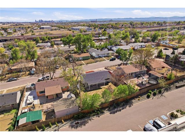 81 Bowie Ct, Denver, CO 80221