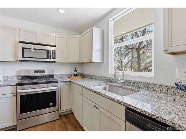 81 Bowie Ct, Denver, CO 80221