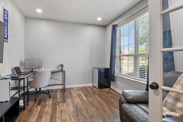 9257 Water Oak Drive, Arlington, TX 76002