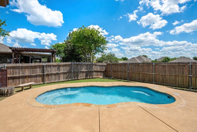 9257 Water Oak Drive, Arlington, TX 76002