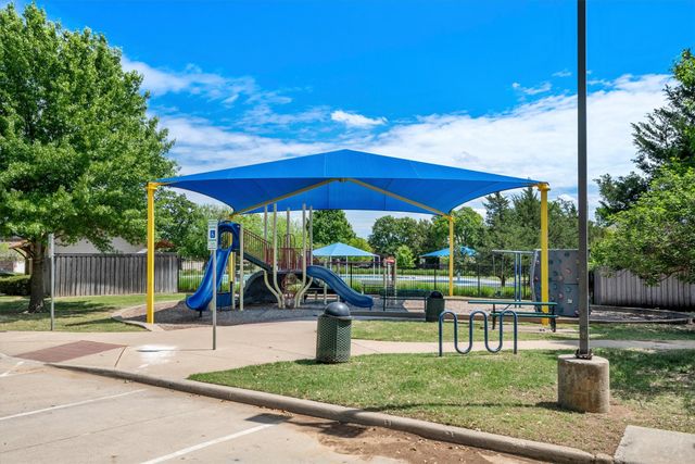 9257 Water Oak Drive, Arlington, TX 76002