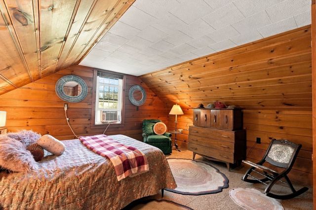 15 Homestead Rd, Middleboro, MA 02346