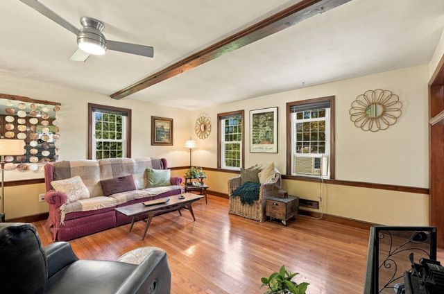 15 Homestead Rd, Middleboro, MA 02346