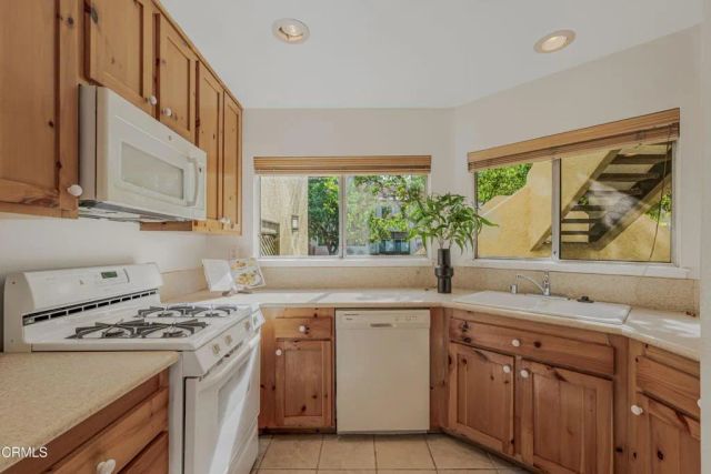 3234 Darby Street 128, Simi Valley, CA 93063