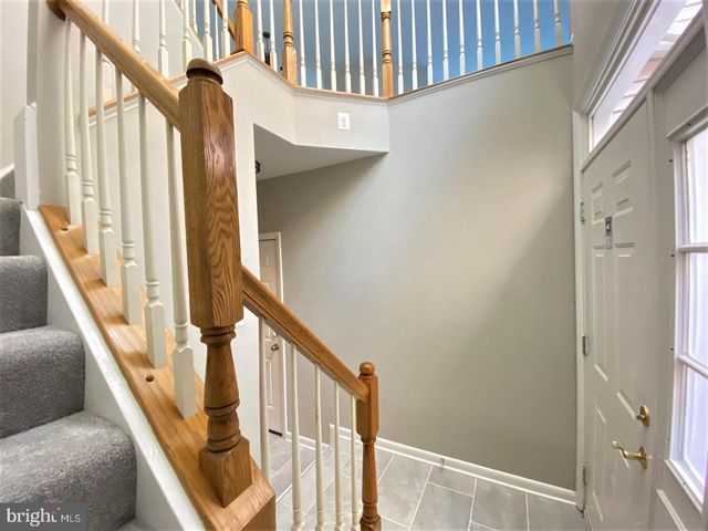 44190 MOSSY BROOK SQ, Ashburn, VA 20147