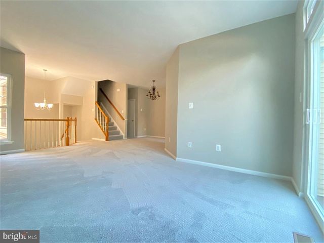 44190 MOSSY BROOK SQ, Ashburn, VA 20147