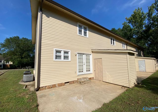 9017 Mahogany Row A, Huntsville, AL 35802