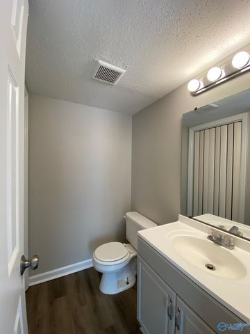 9017 Mahogany Row A, Huntsville, AL 35802