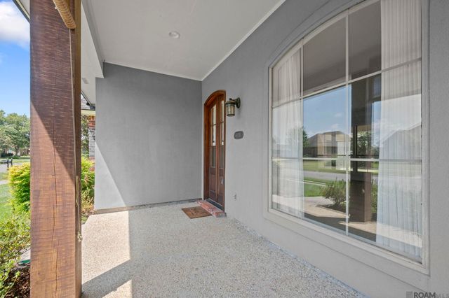 6034 Woodbend Dr, Zachary, LA 70791