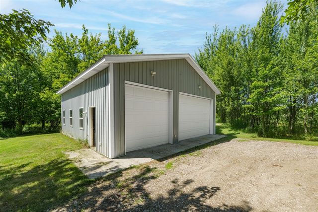 1658 66th Street, Fennville, MI 49408