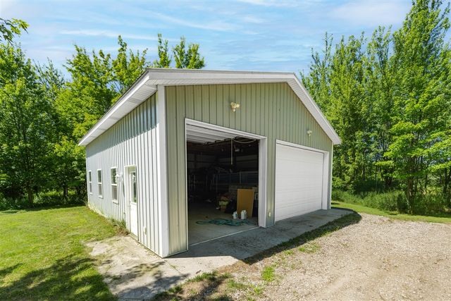 1658 66th Street, Fennville, MI 49408
